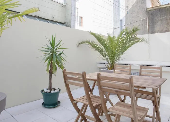 Liiiving In - Terrace Downtown Apartmán *