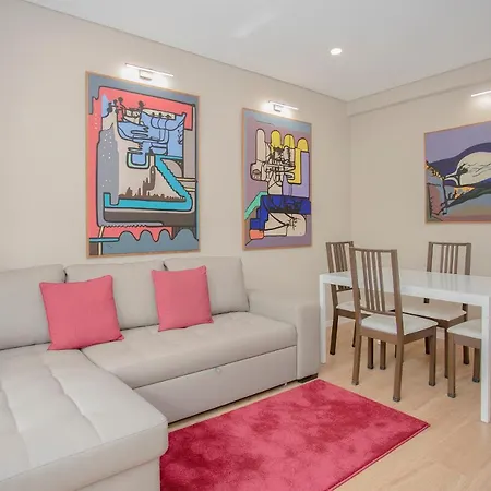 Liiiving In - Terrace Downtown Oporto