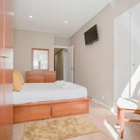 Liiiving In - Terrace Downtown Appartement Porto