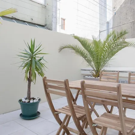 Liiiving In - Terrace Downtown Appartement *