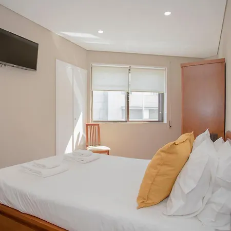 Liiiving In - Terrace Downtown *